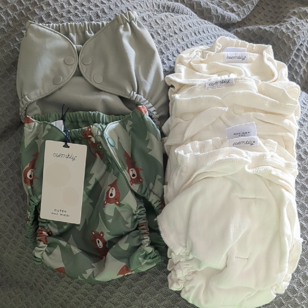 Size 2 Essembly Cloth Diapers Set in Gray and Peek-a-Bear